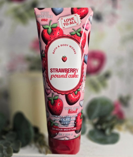 New Bath and Body Works Strawberry Pound Cake Ultimate Hydration Body Cream 8 oz