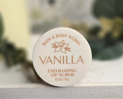 New Bath and Body Works Lip Care Vanilla Exfoliating Lip Scrub 